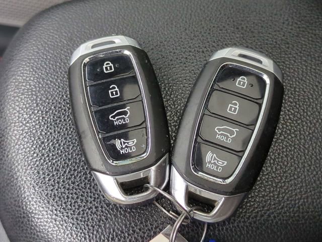 Used 2019 Hyundai Veloster Turbo image 29