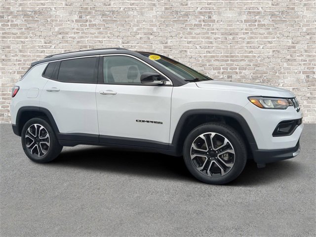 Used 2022 Jeep Compass Limited image 1