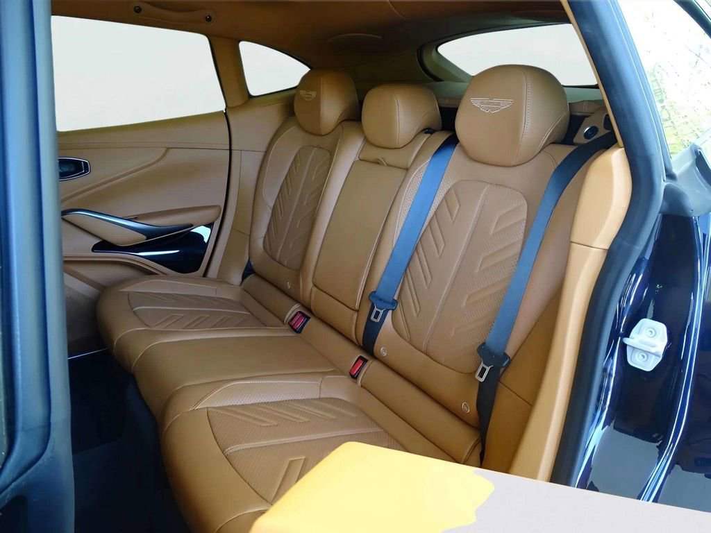 Used 2026 Aston Martin DBX S image 23