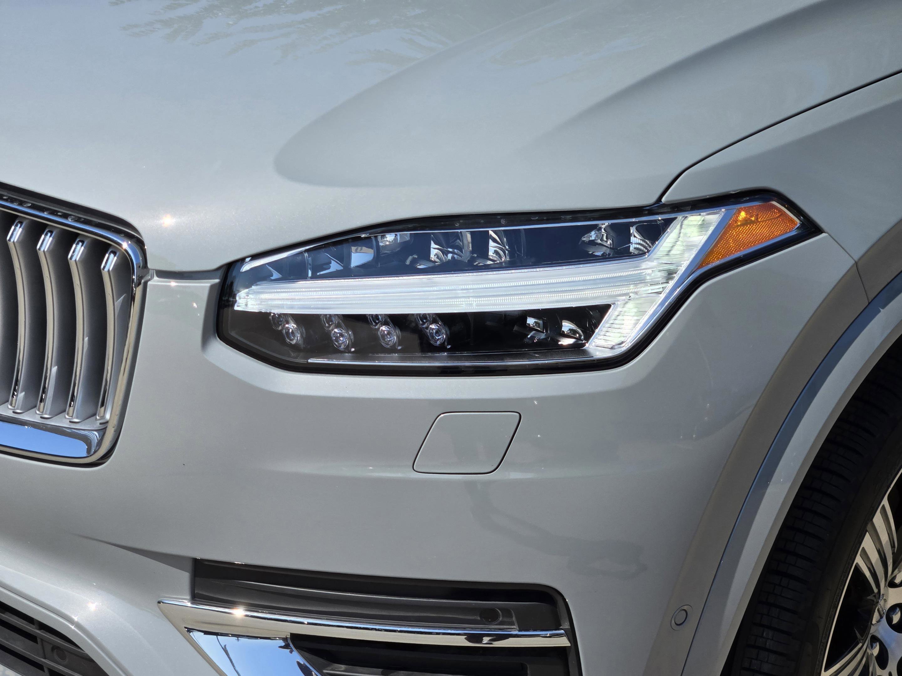 Used 2025 Volvo XC90 B5 Ultra w/ Protection Package Premier image 40