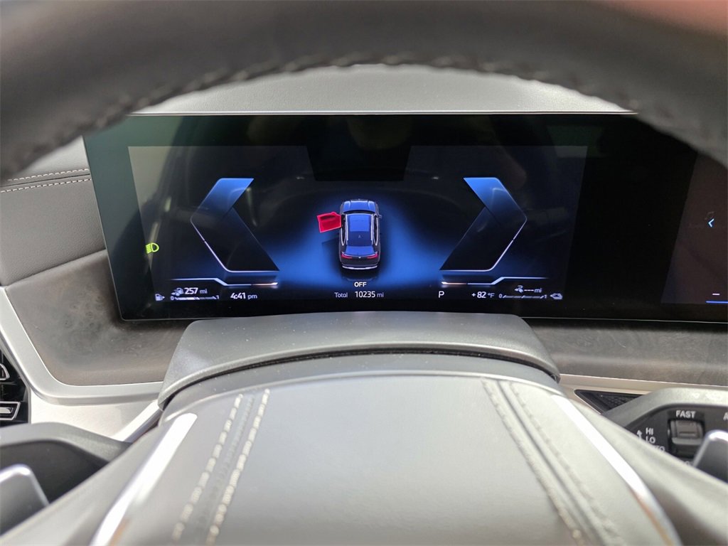 Used 2025 BMW X5 xDrive50e w/ Parking Assistance Package image 21