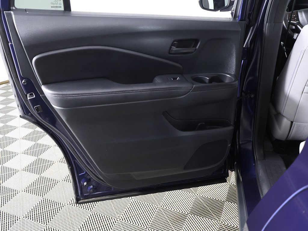 Used 2023 Honda Passport EX-L image 25