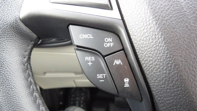 Certified 2022 Ford Edge Titanium w/ Equipment Group 301A image 26