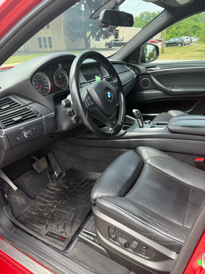 Used 2013 BMW X6 M M image 9
