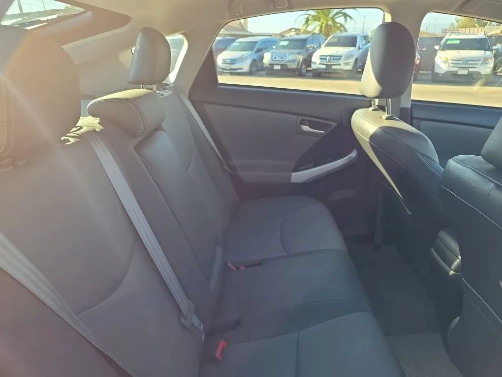 Used 2014 Toyota Prius Four w/ Solar Roof Package FWD image 18