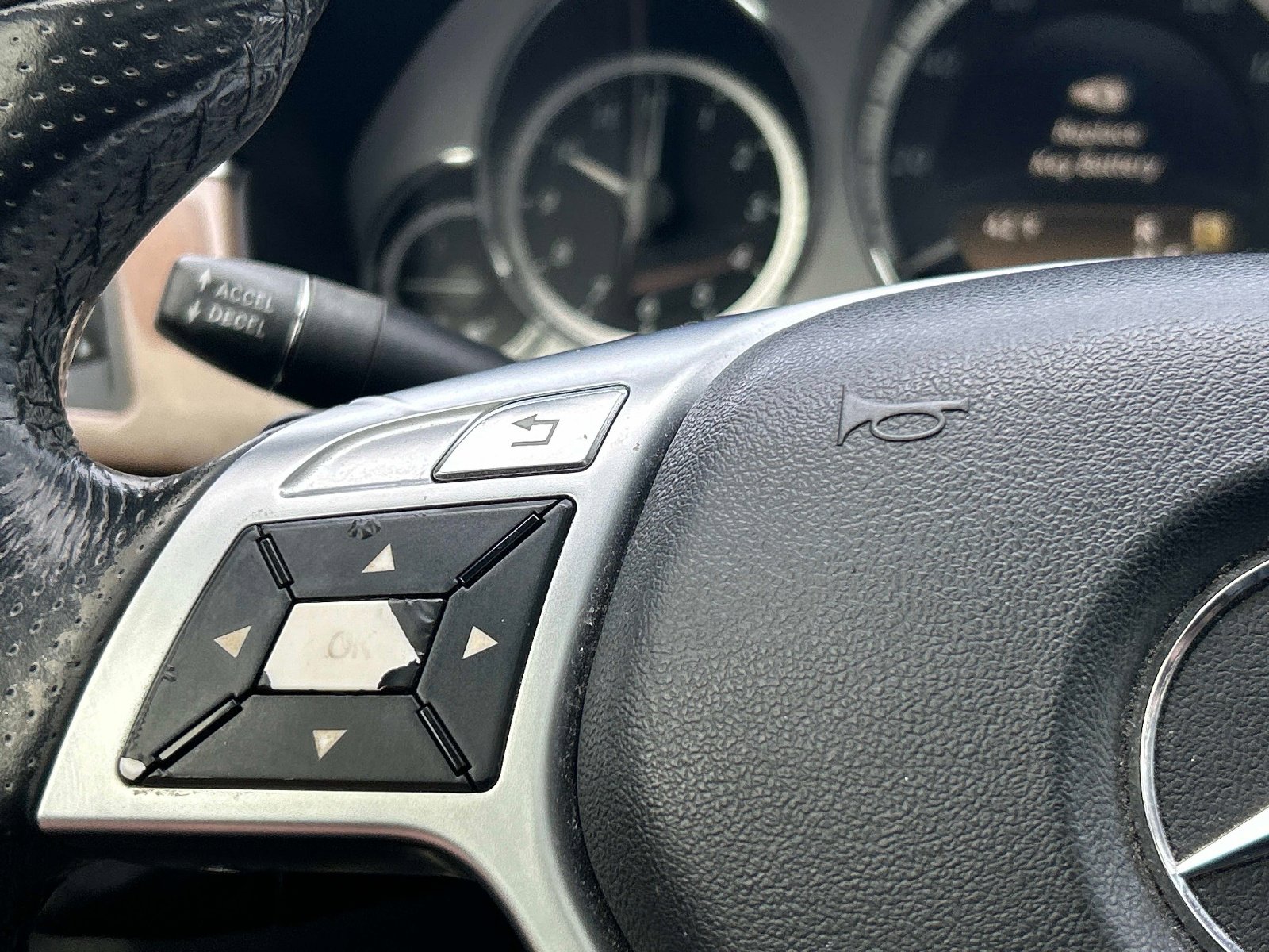 Used 2012 Mercedes-Benz E 350 Sedan image 26