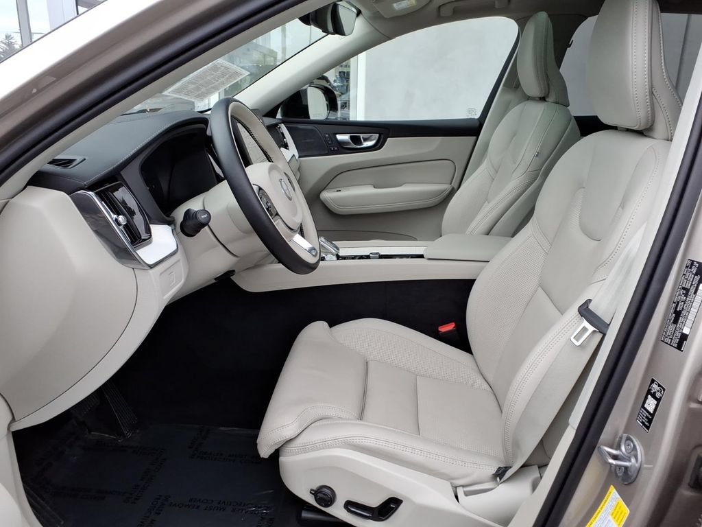 Certified 2026 Volvo XC60 B5 Ultra AWD/4WD image 7