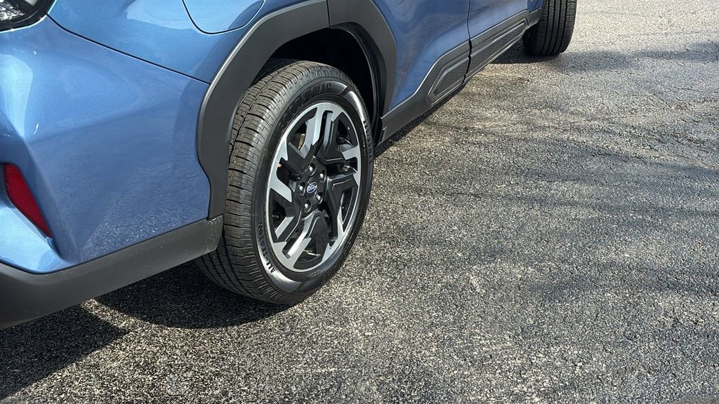 Used 2025 Subaru Forester Limited image 8