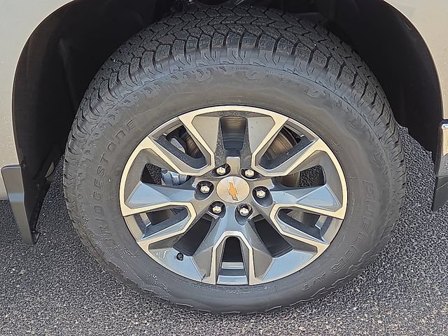 New 2026 Chevrolet Silverado 1500 LT w/ Z71 Off-Road Package AWD/4WD image 6