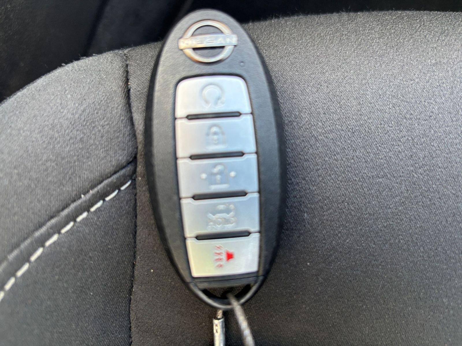 Used 2025 Nissan Altima 2.5 SV FWD image 22