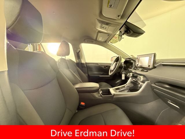 Used 2022 Toyota RAV4 LE FWD image 24