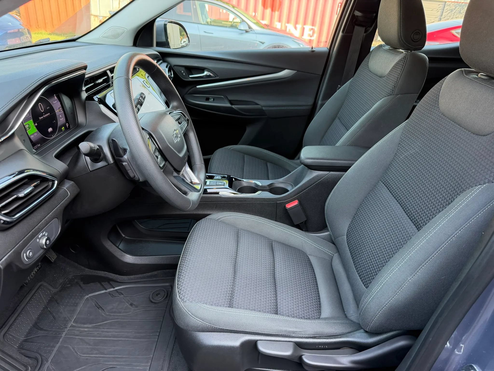 Used 2023 Chevrolet Bolt EUV LT w/ Driver Confidence Package FWD image 15