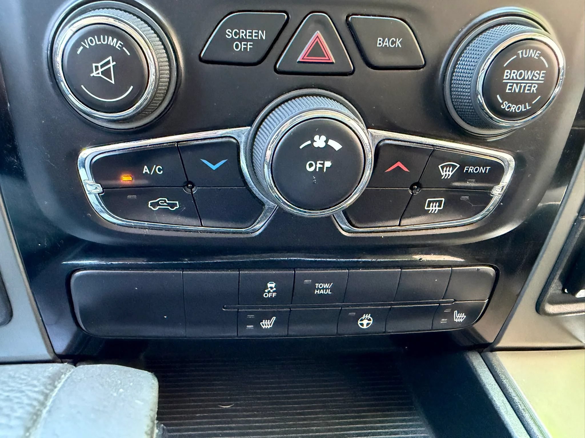Used 2013 RAM 1500 R/T w/ Convenience Group RWD image 20