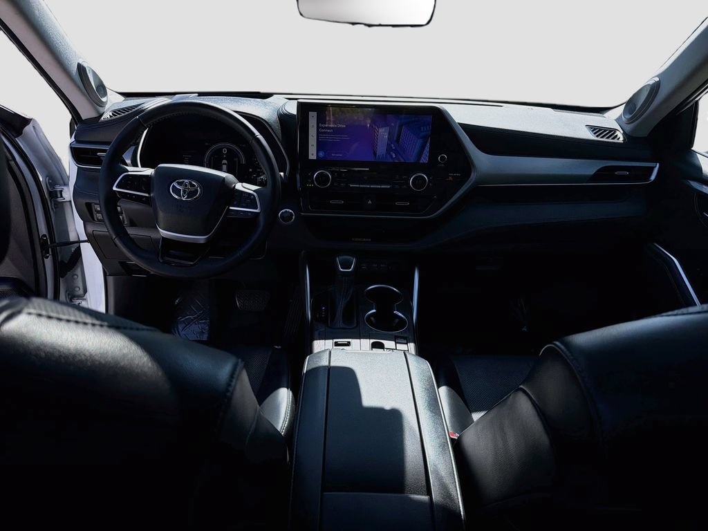 Used 2023 Toyota Highlander Platinum AWD/4WD image 26
