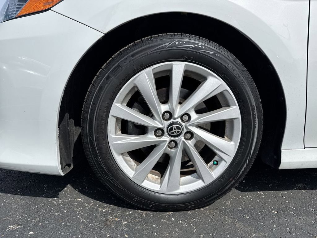 Used 2022 Toyota Camry LE FWD image 10
