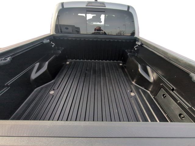 Used 2022 Toyota Tacoma SR5 image 26