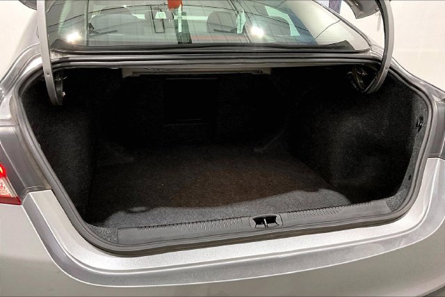 Used 2016 Chrysler 200 Limited FWD image 44