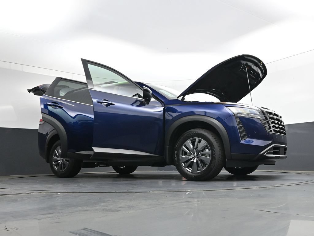 Certified 2026 Nissan Pathfinder SV w/ SV Premium Package FWD image 51