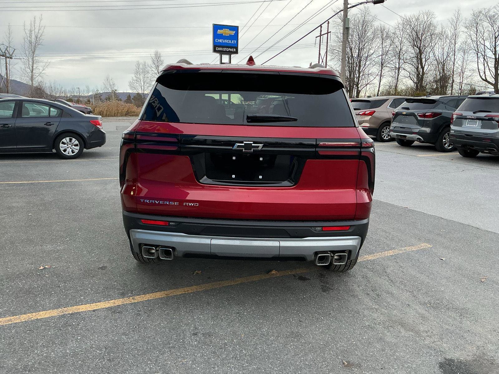 New 2026 Chevrolet Traverse LT image 4