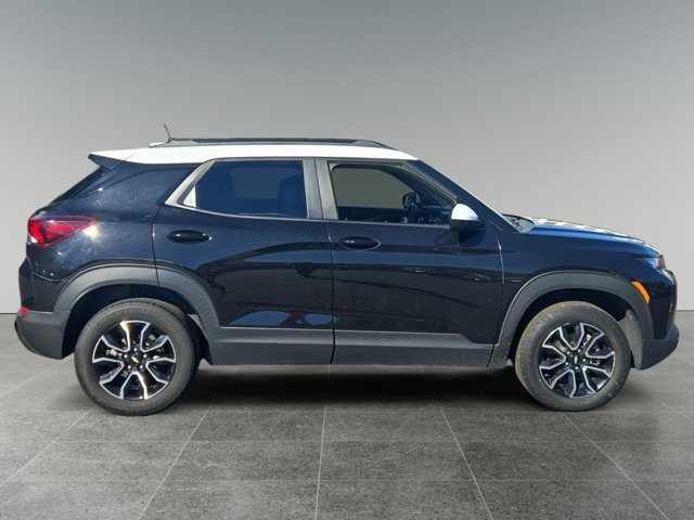 Used 2023 Chevrolet TrailBlazer ACTIV w/ Convenience Package AWD/4WD image 6