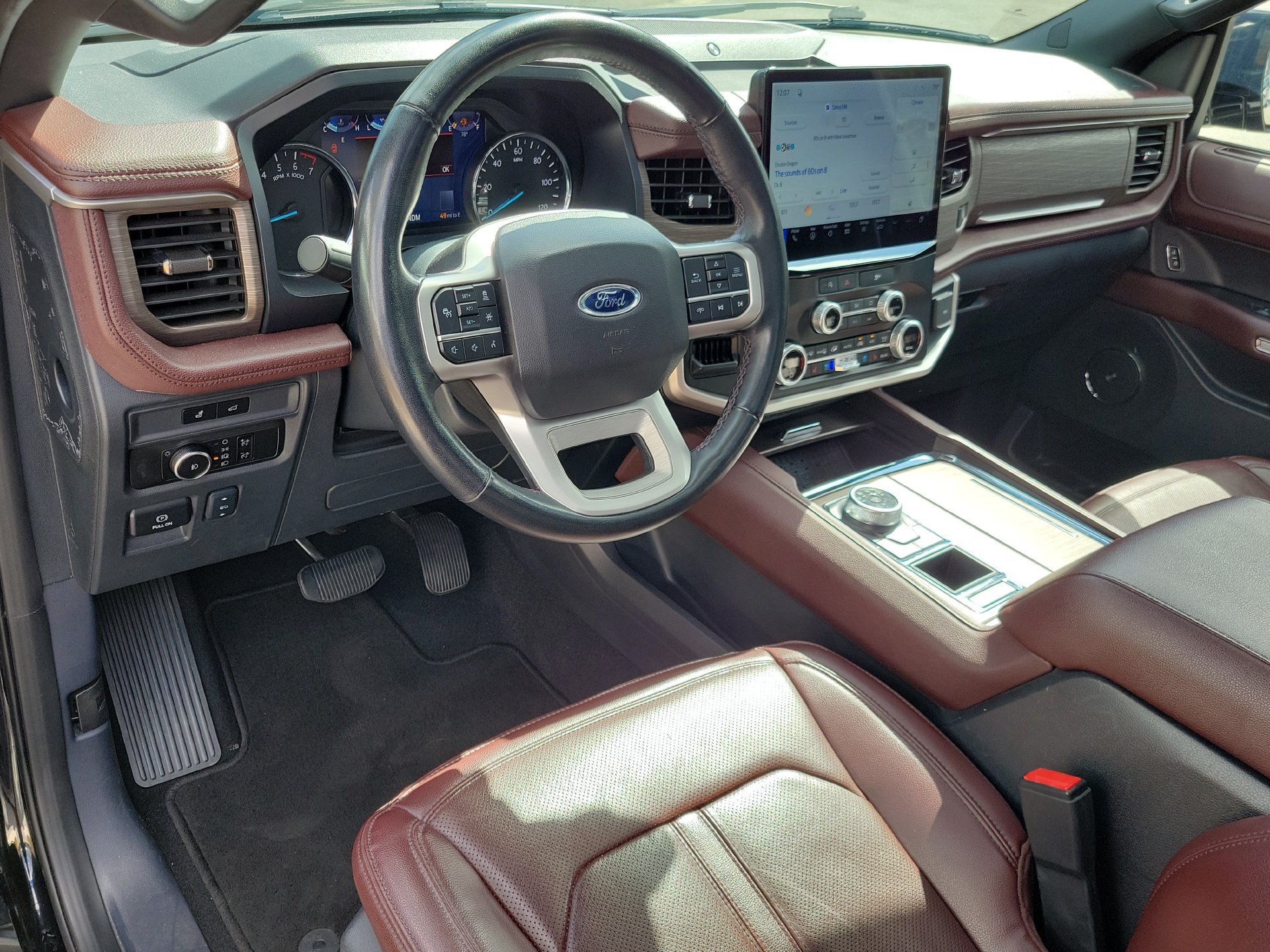 Used 2024 Ford Expedition Limited RWD image 24