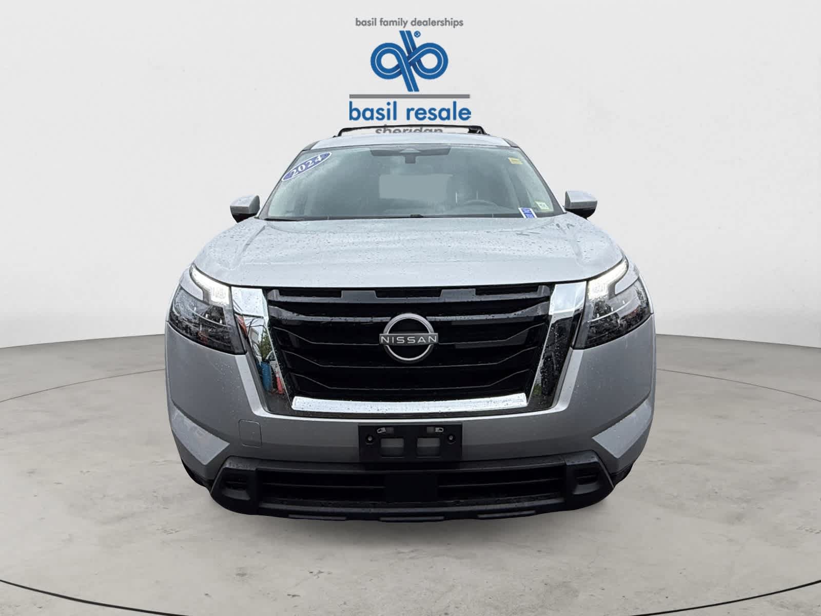 Used 2024 Nissan Pathfinder SV AWD/4WD image 9