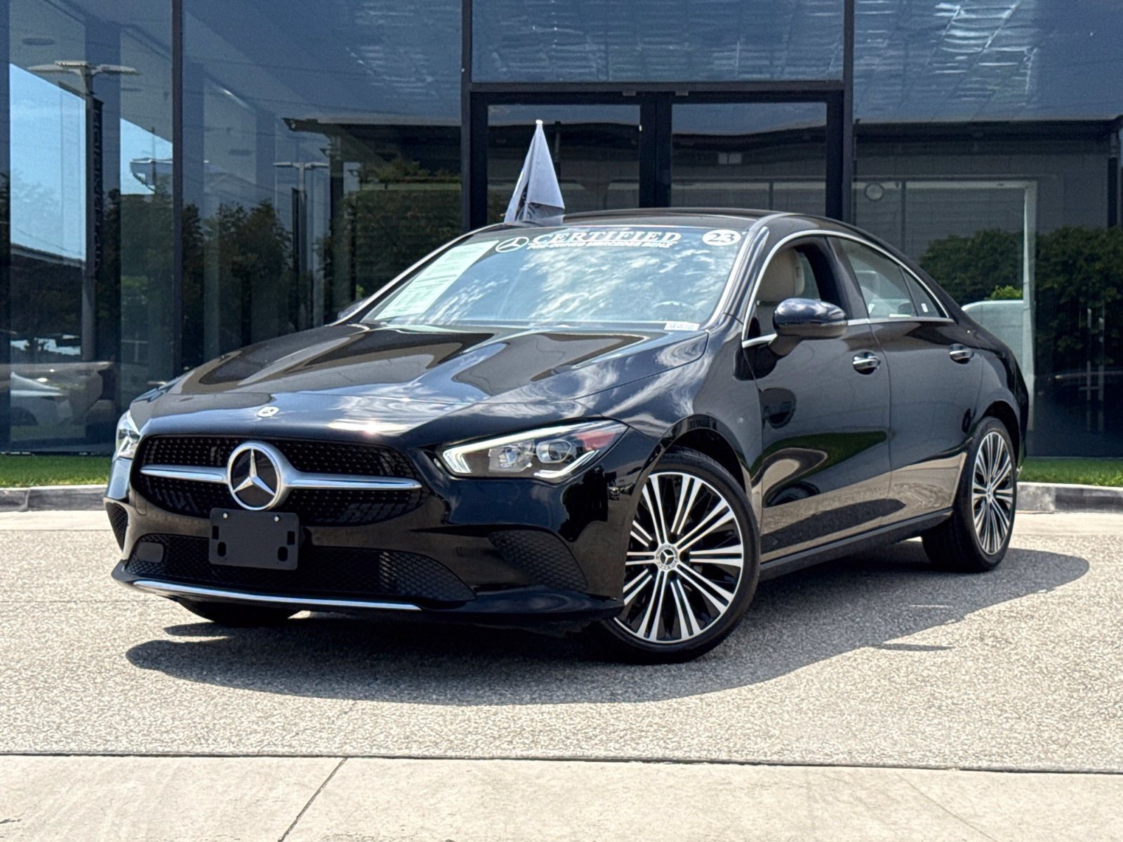Used 2023 Mercedes-Benz CLA 250 image 2