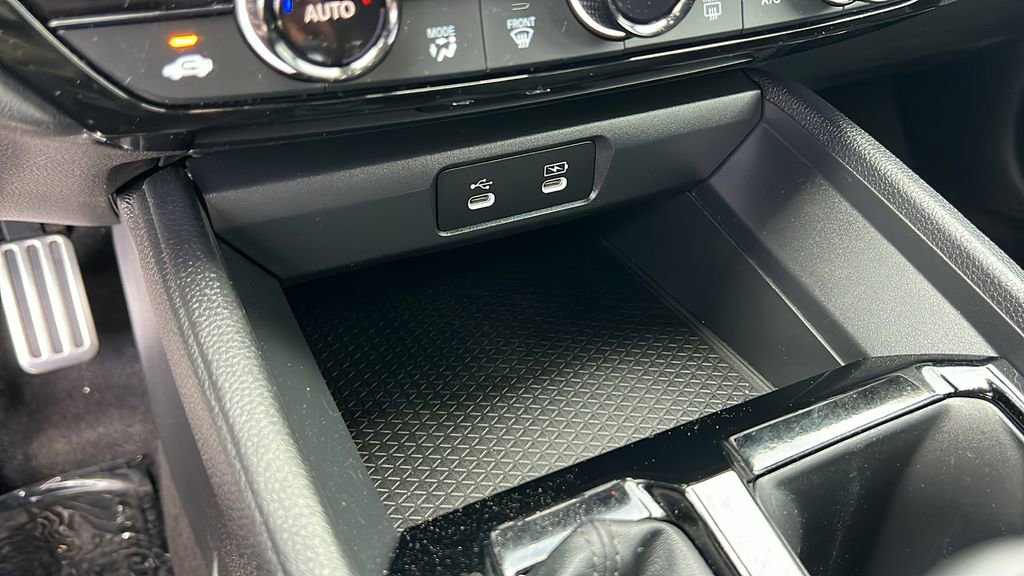 Used 2024 Honda Accord Sport image 16