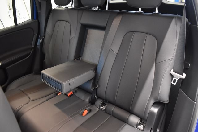 New 2026 Mercedes-Benz GLB 250 4MATIC image 7