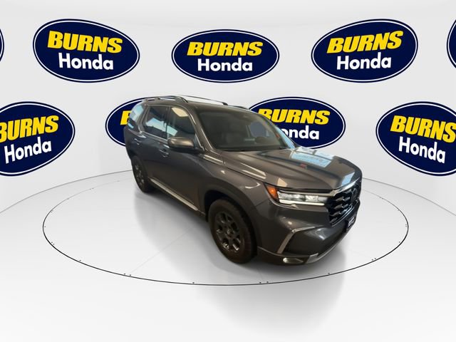 Certified 2025 Honda Pilot Elite image 2