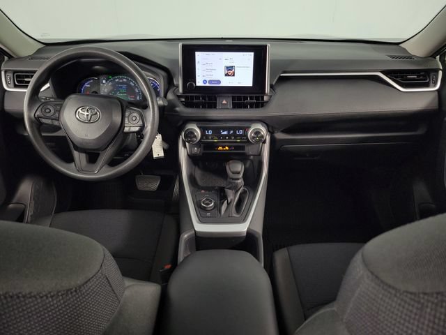 Used 2025 Toyota RAV4 LE AWD/4WD image 25