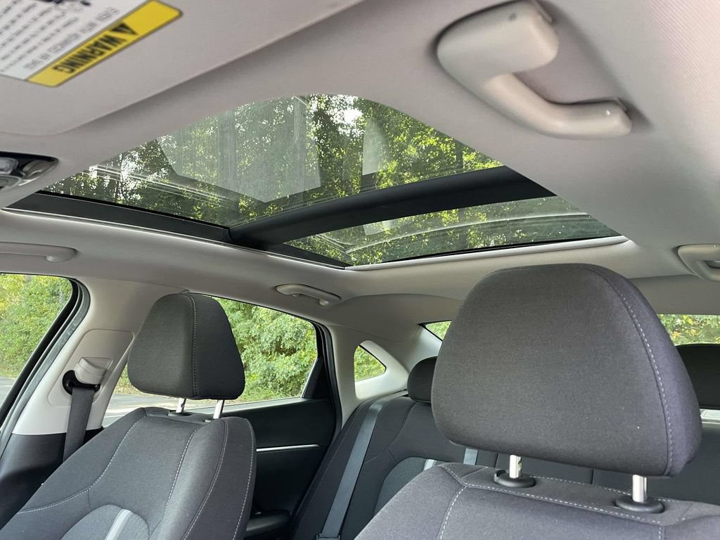 Certified 2024 Hyundai Sonata SEL w/ Convenience Package FWD image 17