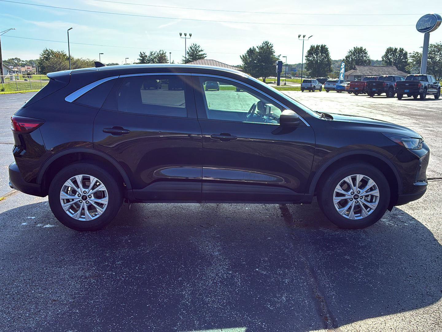 Used 2024 Ford Escape Active AWD/4WD image 6
