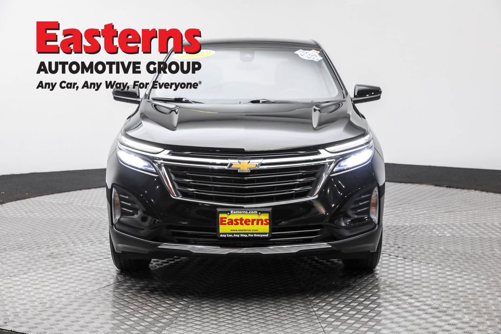 Used 2022 Chevrolet Equinox LT image 2