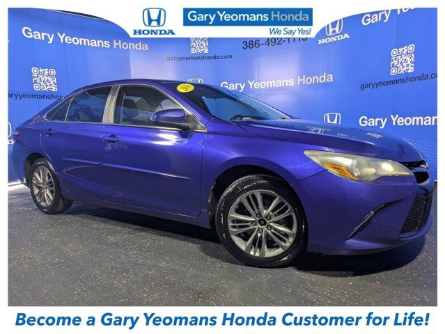 Used 2016 Toyota Camry SE image 1