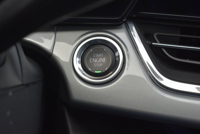 Used 2025 Chevrolet Trax LT w/ LT Convenience Package image 21