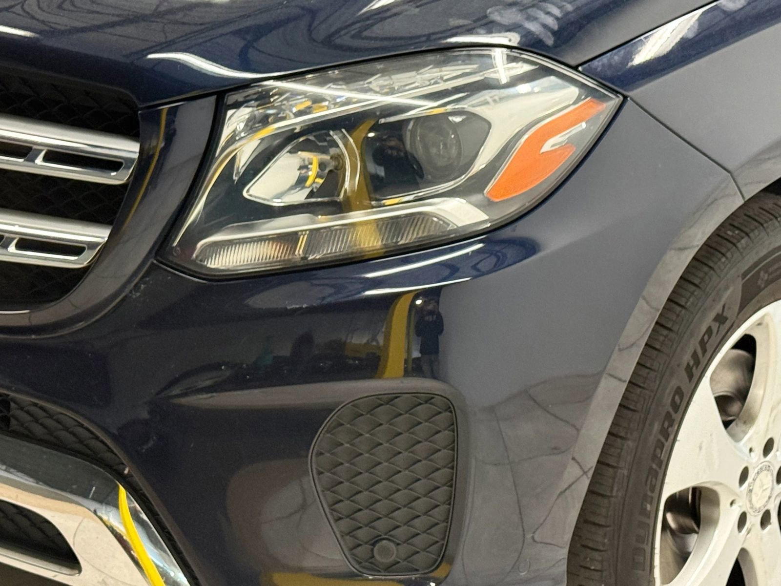 Used 2017 Mercedes-Benz GLS 450 4MATIC w/ Premium Package image 4