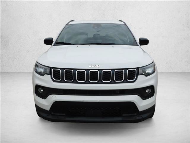 Used 2024 Jeep Compass Latitude AWD/4WD video 4