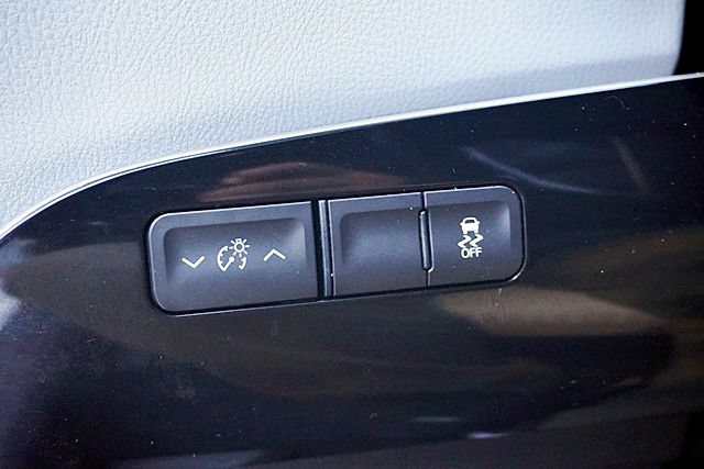 Used 2016 Toyota Prius Four FWD image 45