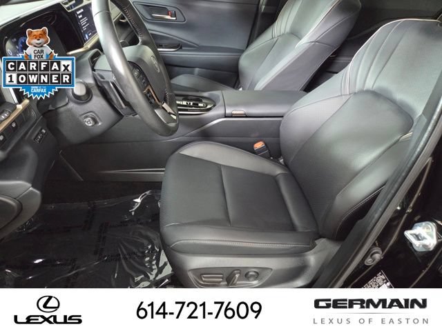 Used 2025 Toyota Crown Platinum AWD/4WD image 20