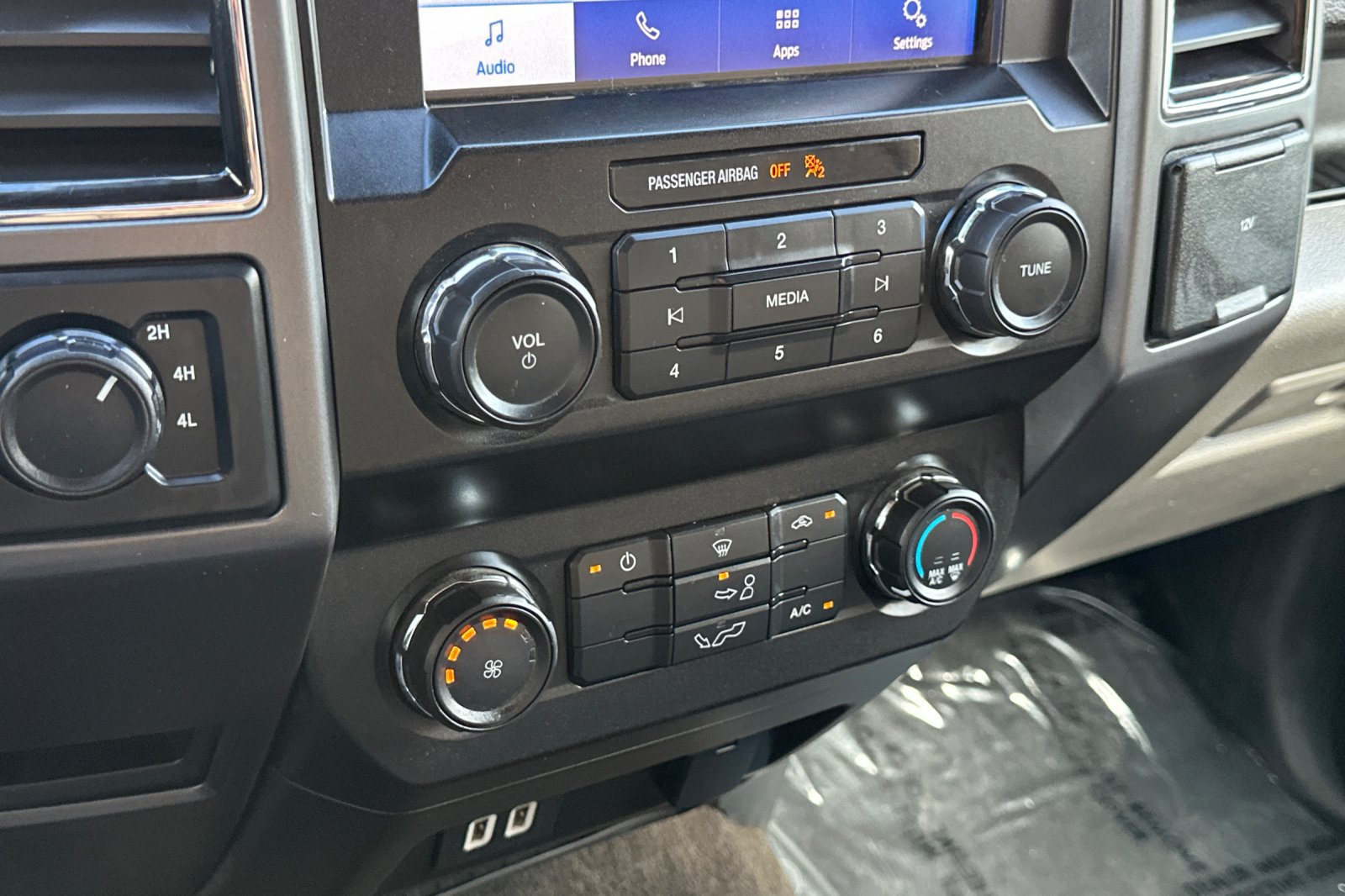 Used 2020 Ford F150 XLT AWD/4WD image 30