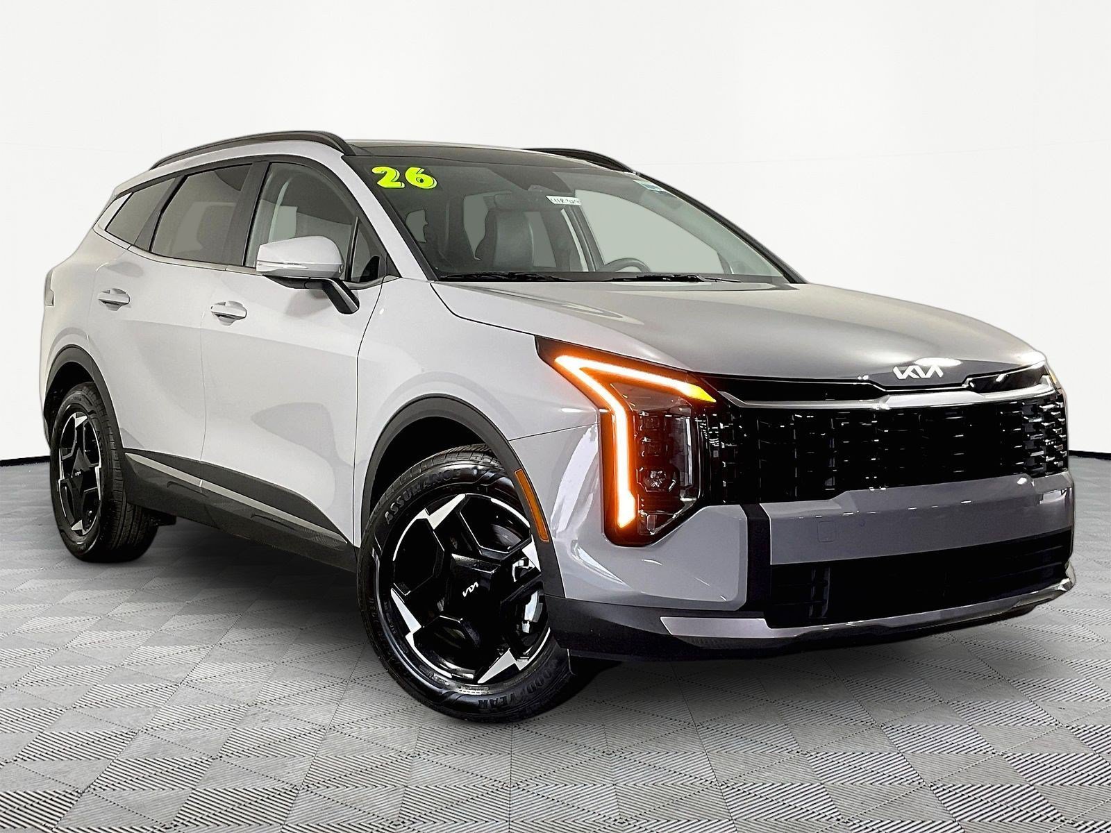 Certified 2026 Kia Sportage EX w/ EX Panoramic Sunroof Package AWD/4WD image 3