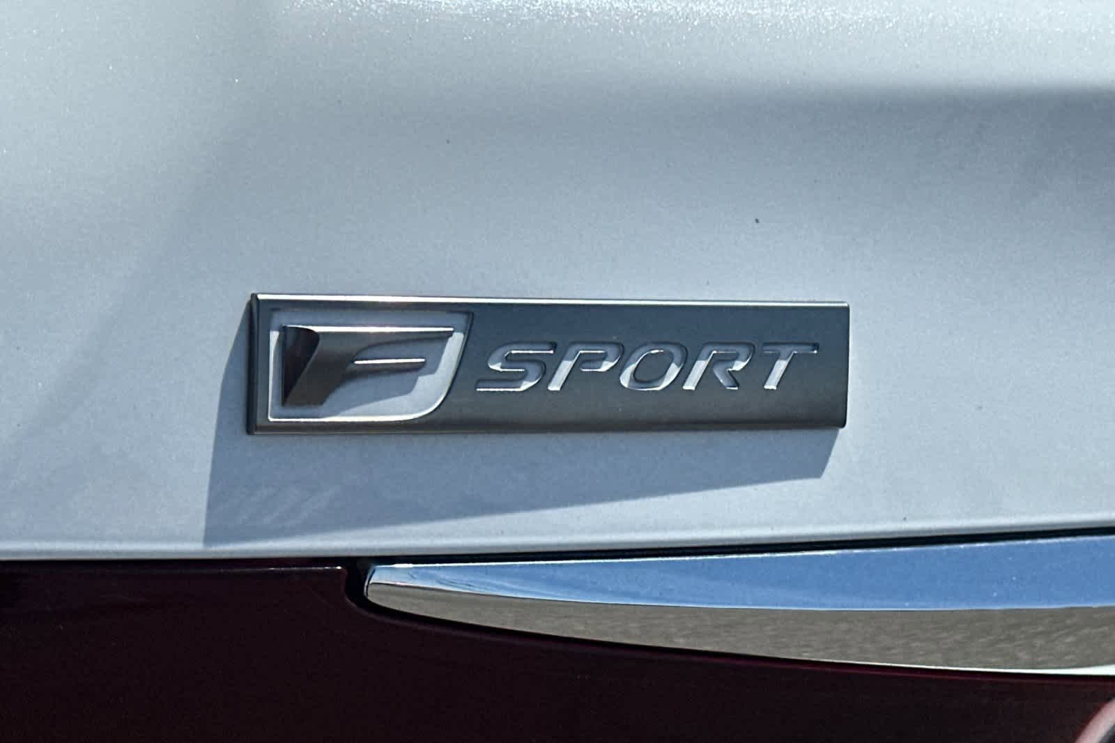 Used 2016 Lexus LS 460 w/ F Sport Package RWD image 32