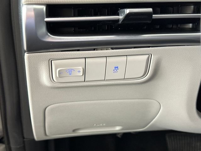 Used 2025 Hyundai Tucson SE image 19