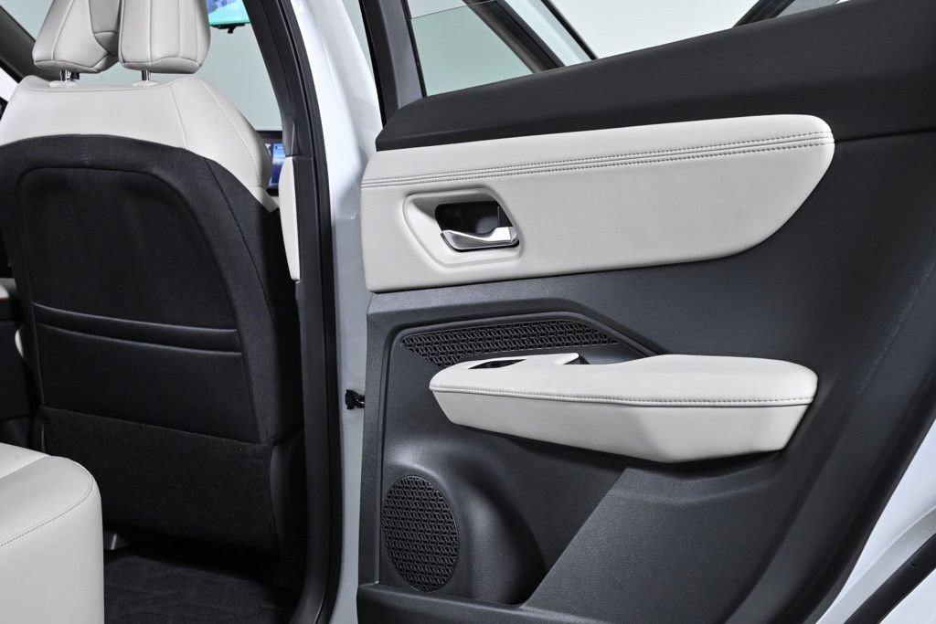 Certified 2023 Nissan Ariya FWD image 31