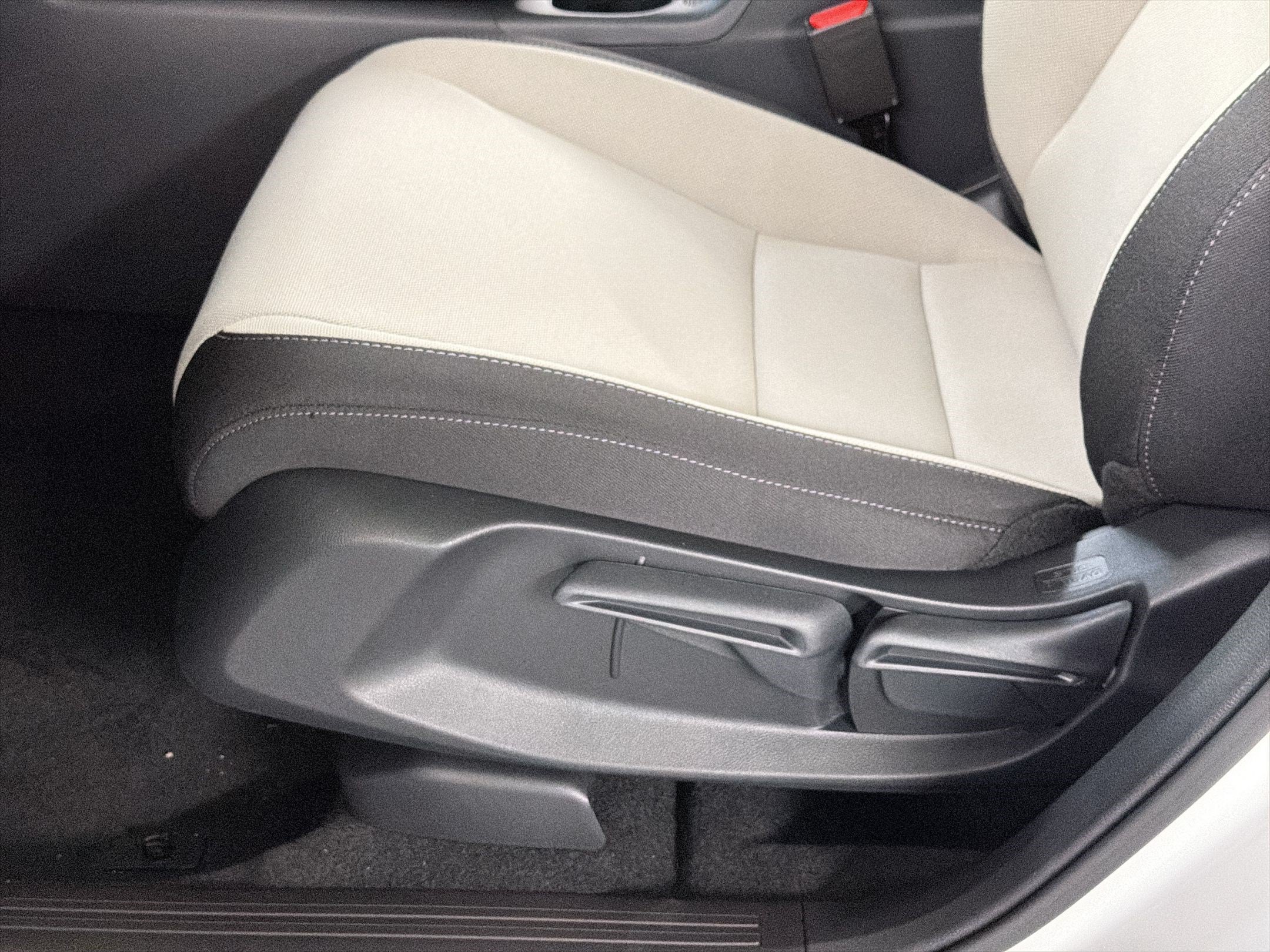 Certified 2026 Honda CR-V LX image 15