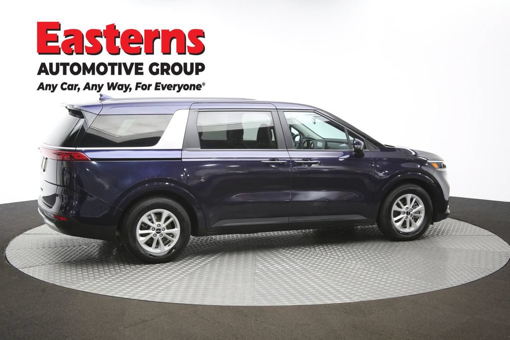 Used 2024 Kia Carnival LX FWD image 45