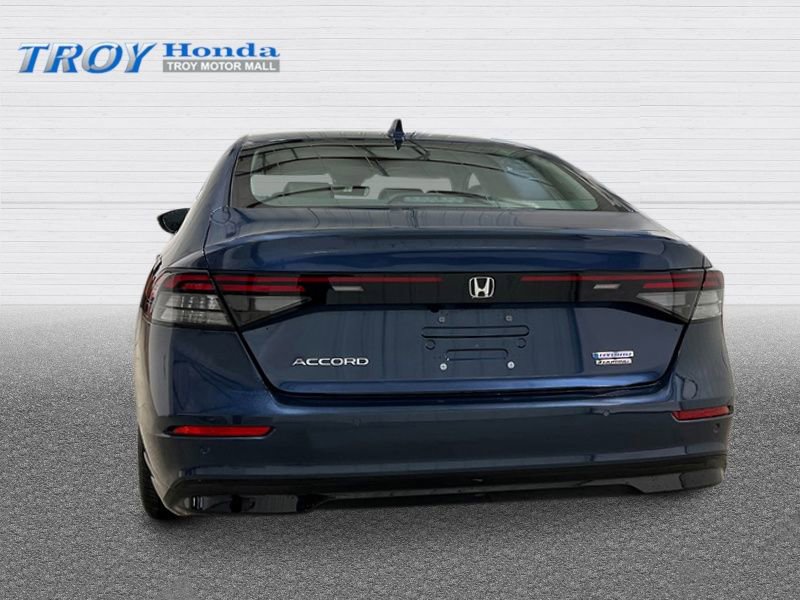 New 2025 Honda Accord Touring image 4