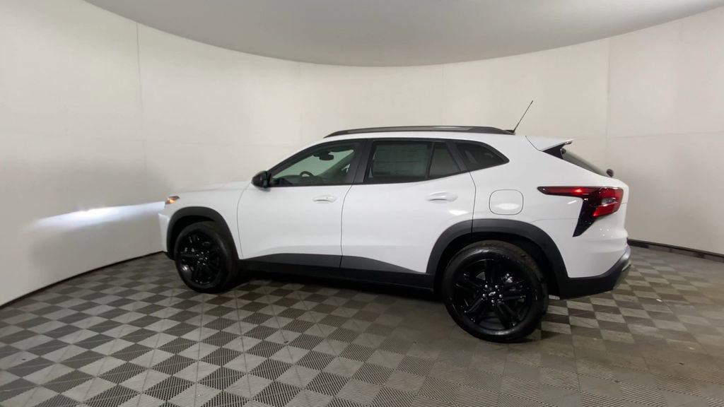 New 2026 Chevrolet Trax ACTIV w/ Sunroof Package image 7