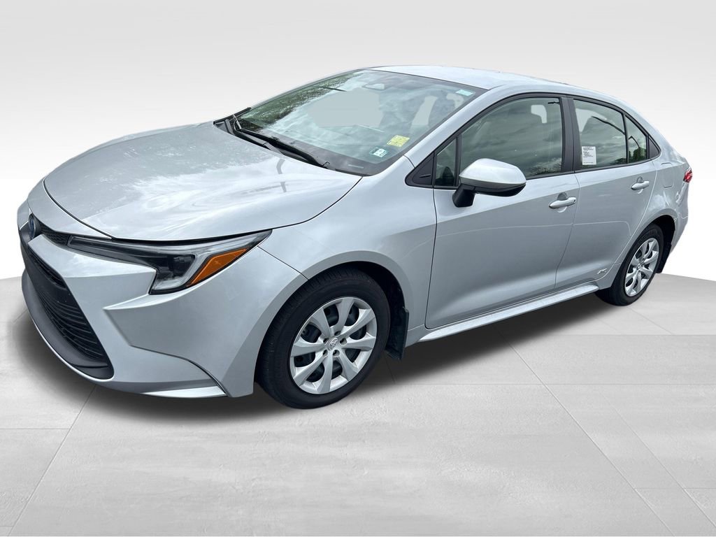 Used 2024 Toyota Corolla LE